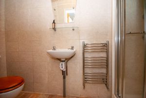 En Suite- click for photo gallery